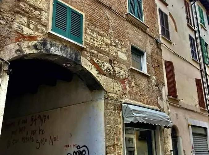 La Casa Dello Stilista بريشا